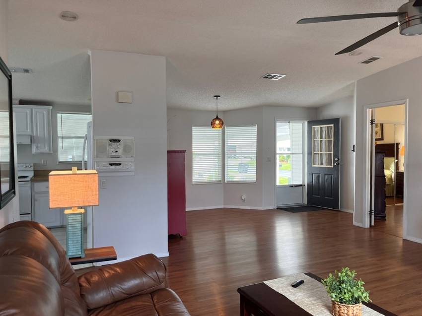 1276 Las Brisas Lane a Winter Haven, FL Mobile or Manufactured Home for Sale